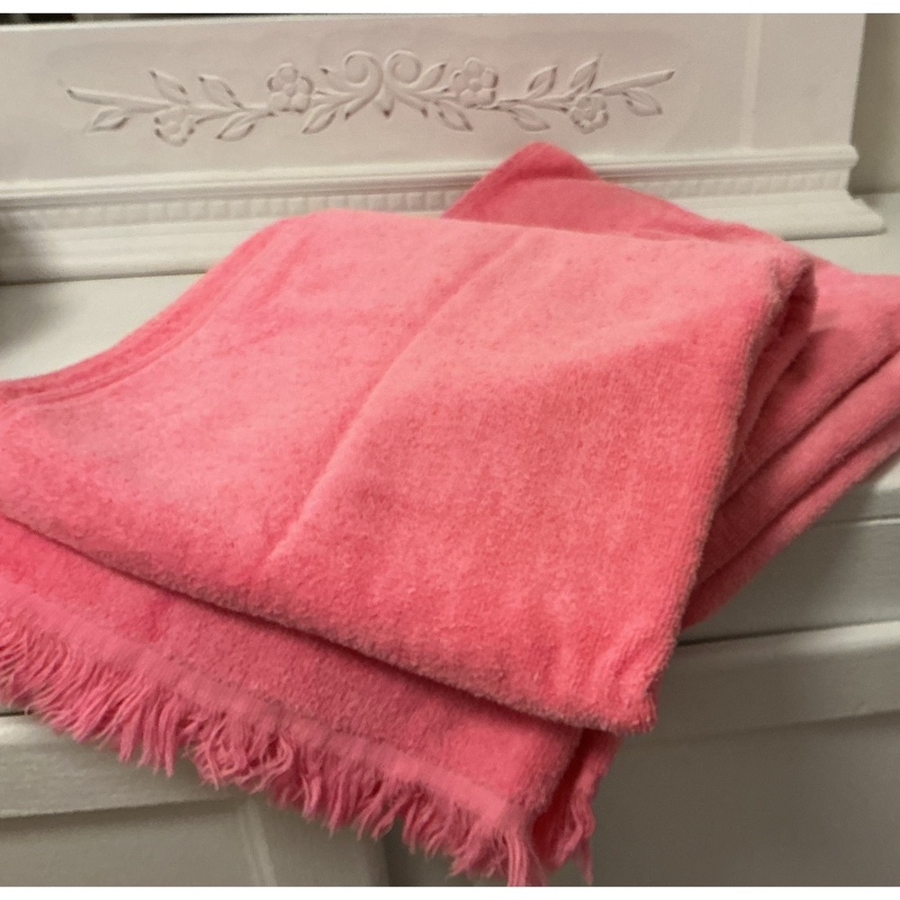 Vintage pair of Bath towels
